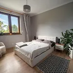 Kiton House Skarlin